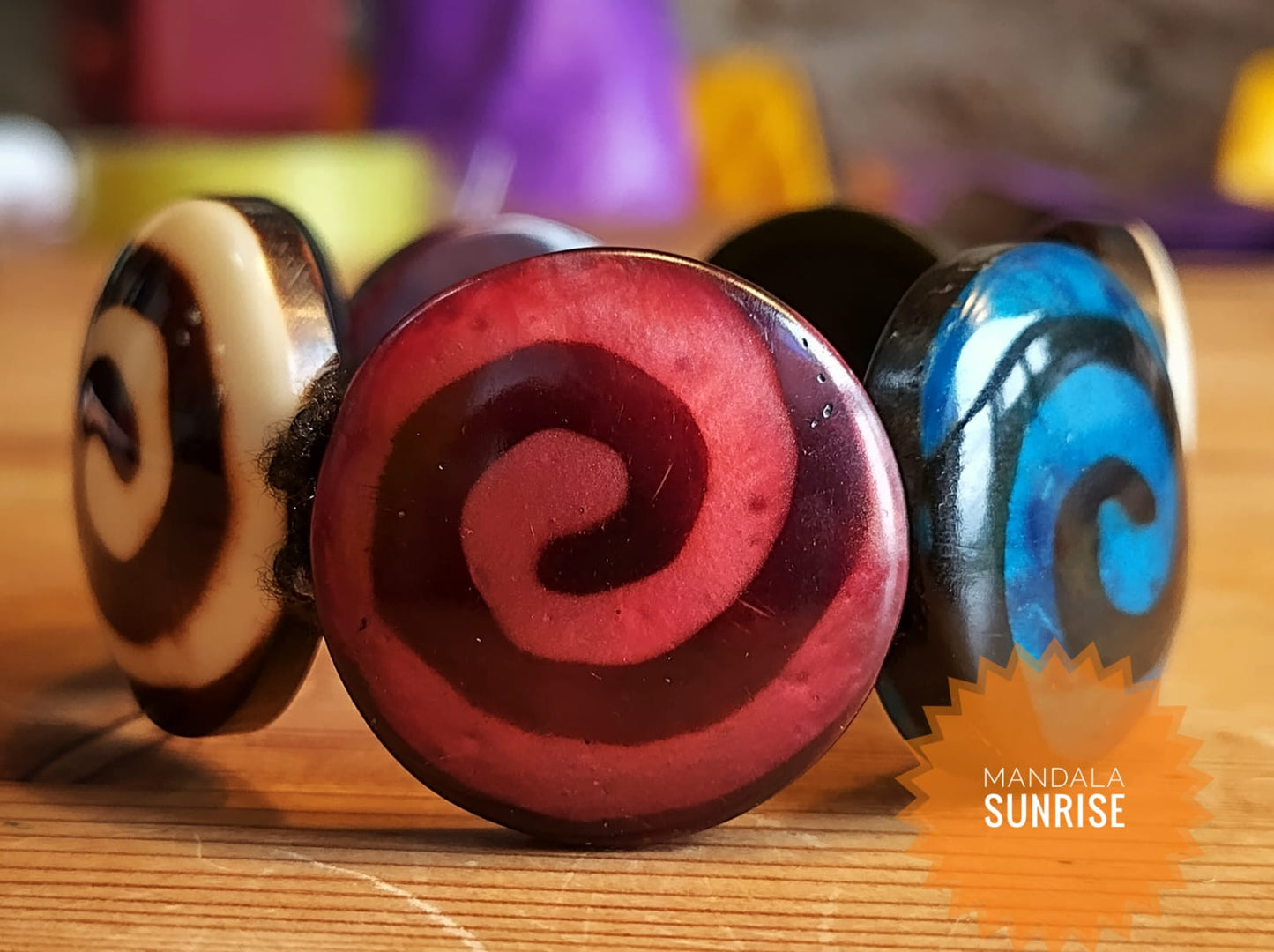 Chunky elasticated bracelet