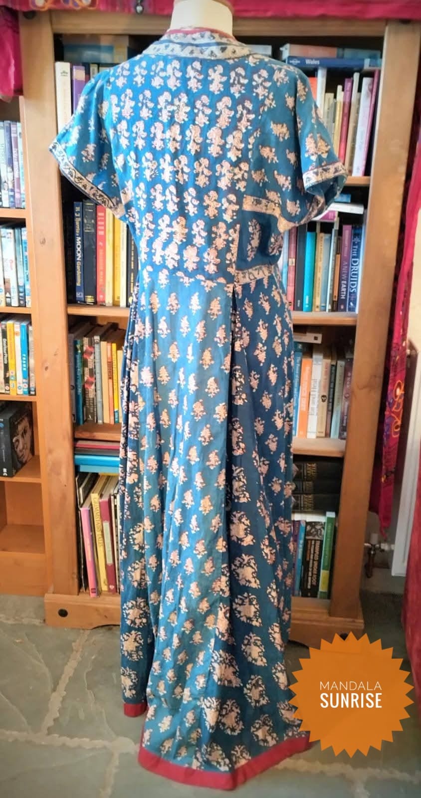 ***PRELOVED ***EAST DRESS 12