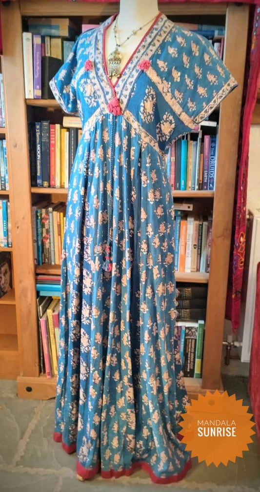 ***PRELOVED ***EAST DRESS 12